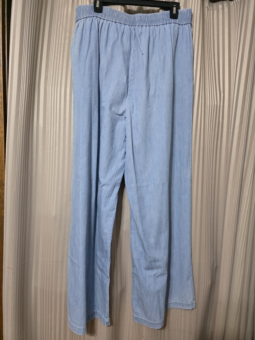 BCBGeneration Light Blue Elastic Waist High-Rise Pants. NWOT - Picture 2 of 6